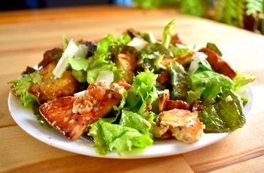 Sheetz Spicy Chicken Caesar Salad